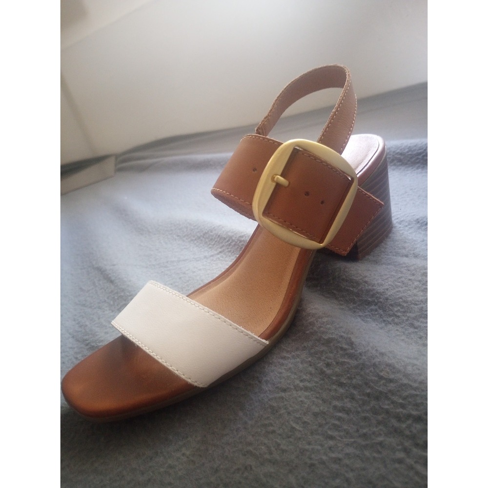 White Mountain Woman Leather Sandals Lamar White Tan Cognac 8M preppy